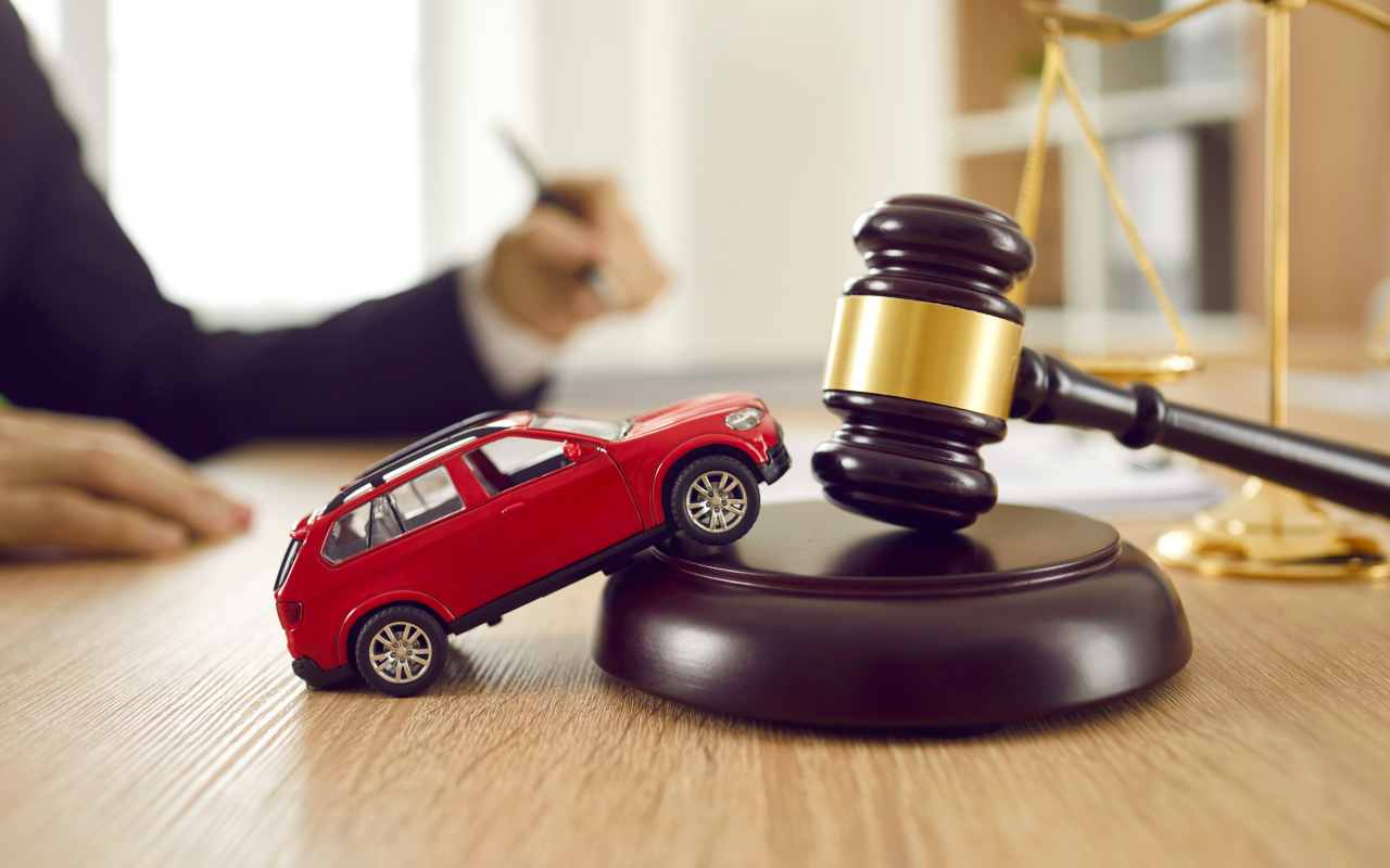 Cancellazione del Fermo Amministrativo Fiscale Automobile Moto Scooter Macchina Agricole Pullman Camion Costi
